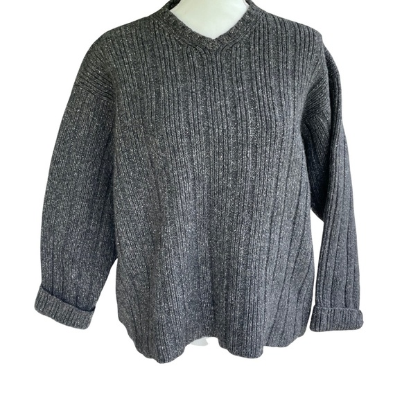 J. Crew Charcoal V-Neck Sweater 75% Wool & Silk Blend, Thick and Warm. - Picture 1 of 10